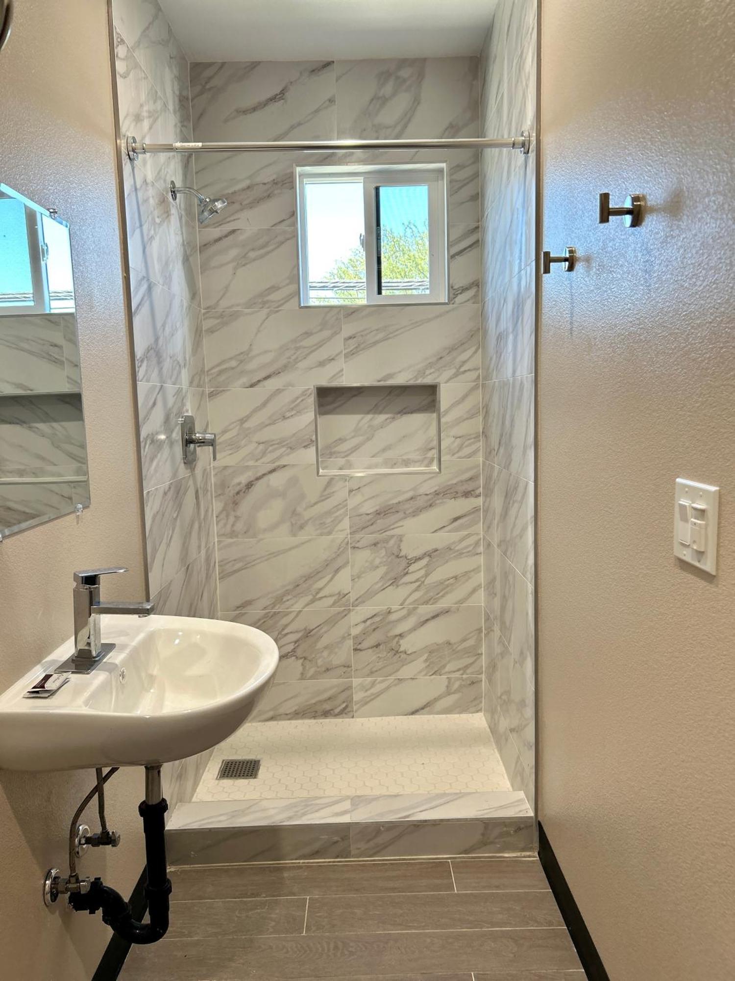 Star Inn Hotel Maywood Екстериор снимка