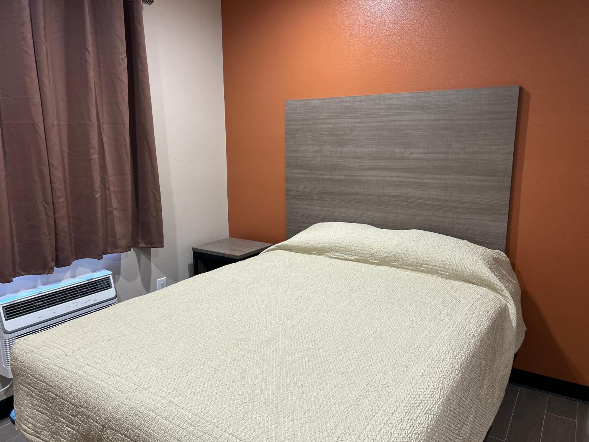 Star Inn Hotel Maywood Екстериор снимка